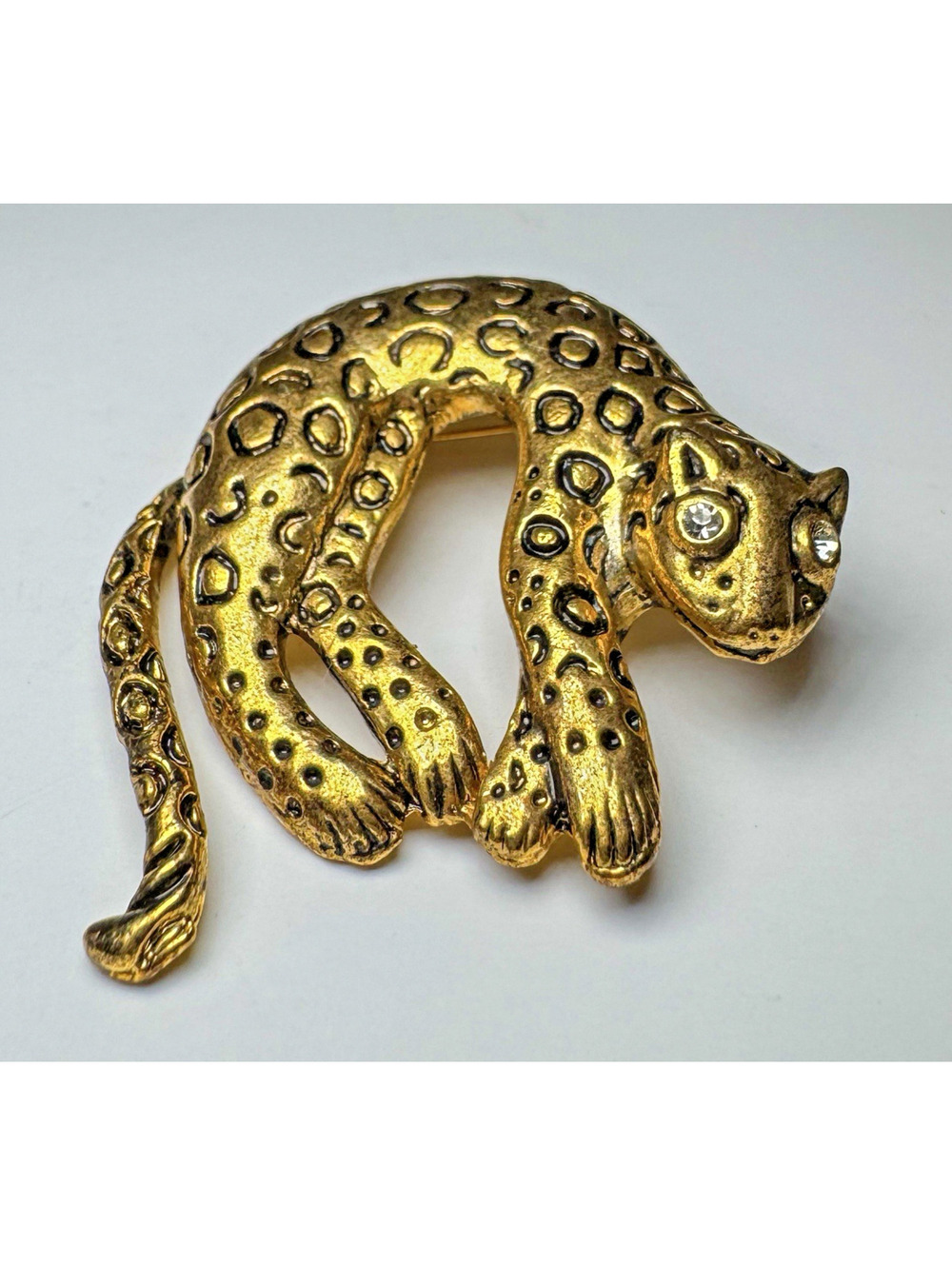 Vintage Leopard Panther Brooch Gold Tone Rhinestone Eyes Big Cat Pin